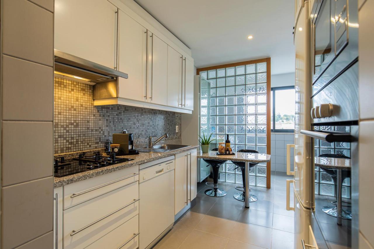River View Apartment By Lisbon Heart Exterior photo